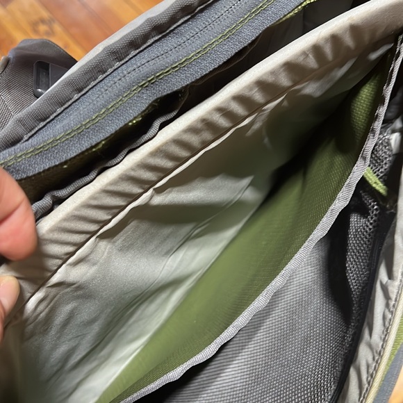 Osprey Astro 74 - Picture 5 of 8